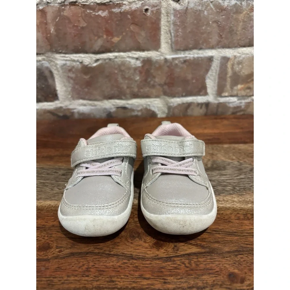 ⁠Stride Rite Miller Shoes Girl Size 3 Beige Pink Metallic Sneakers Toddler